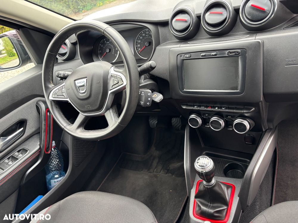 Dacia Duster TCe 150 GPF SL Techroad - 4