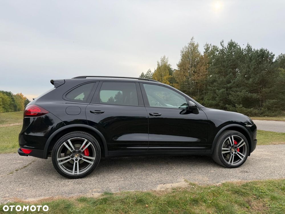 Porsche Cayenne S - 10