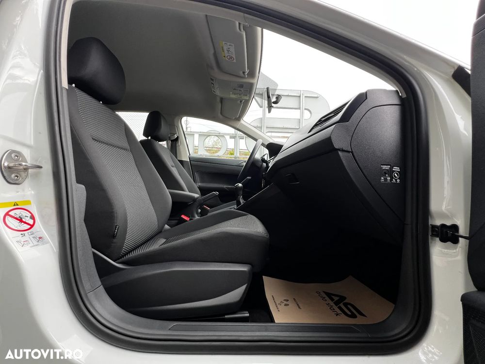 Volkswagen Polo 1.0 MPI Base - 20