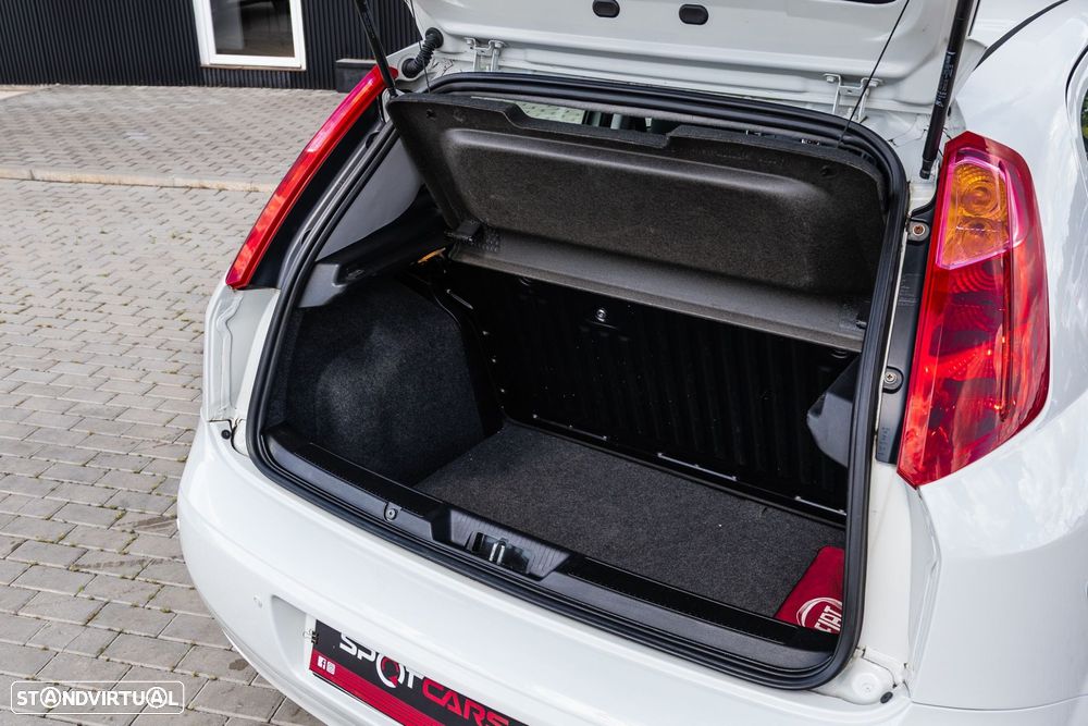 Fiat Punto 1.3 M-Jet Easy S&S - 8