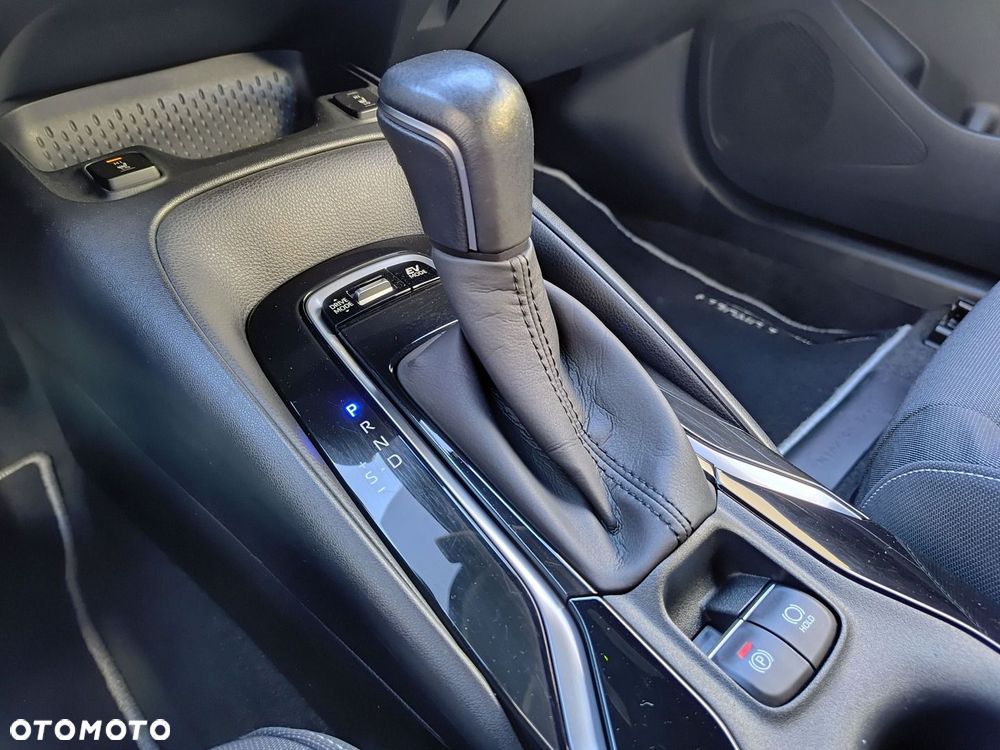 Toyota Corolla 2.0 Hybrid Comfort - 17