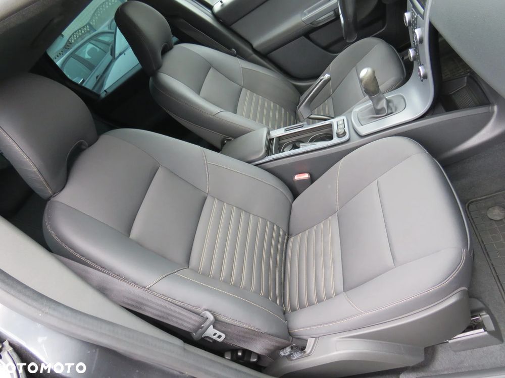 Volvo V50 D2 Momentum Start-Stop - 35