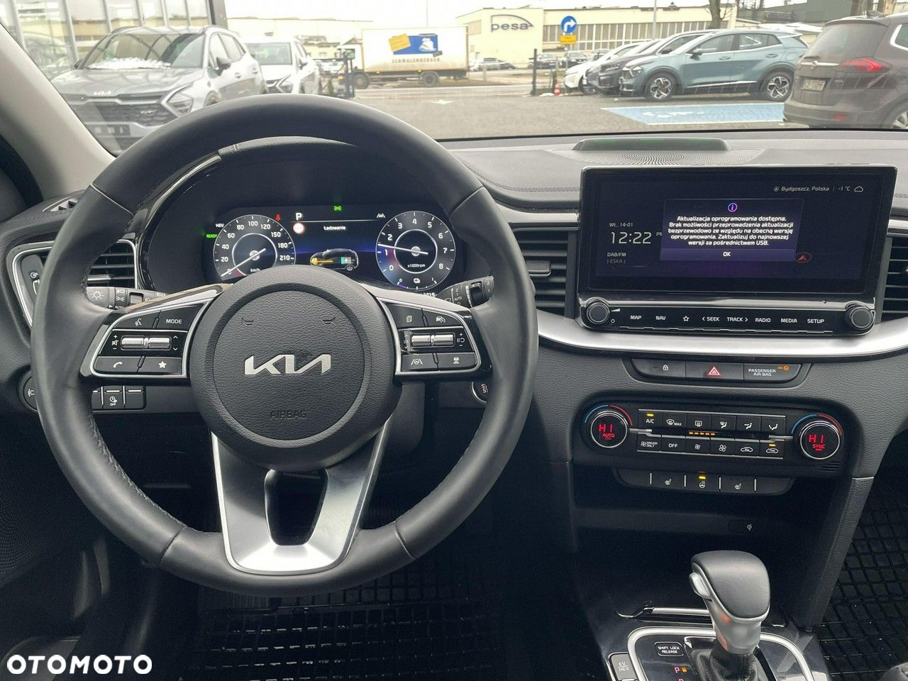 Kia XCeed - 13