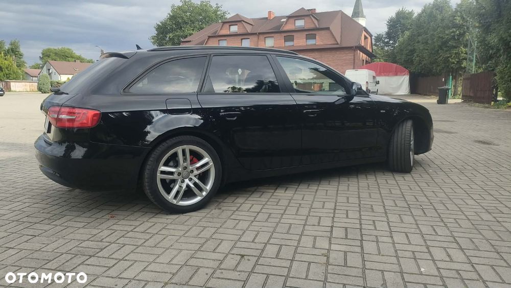 Audi A4 Avant 2.0 TDI Quattro Line S tronic - 3