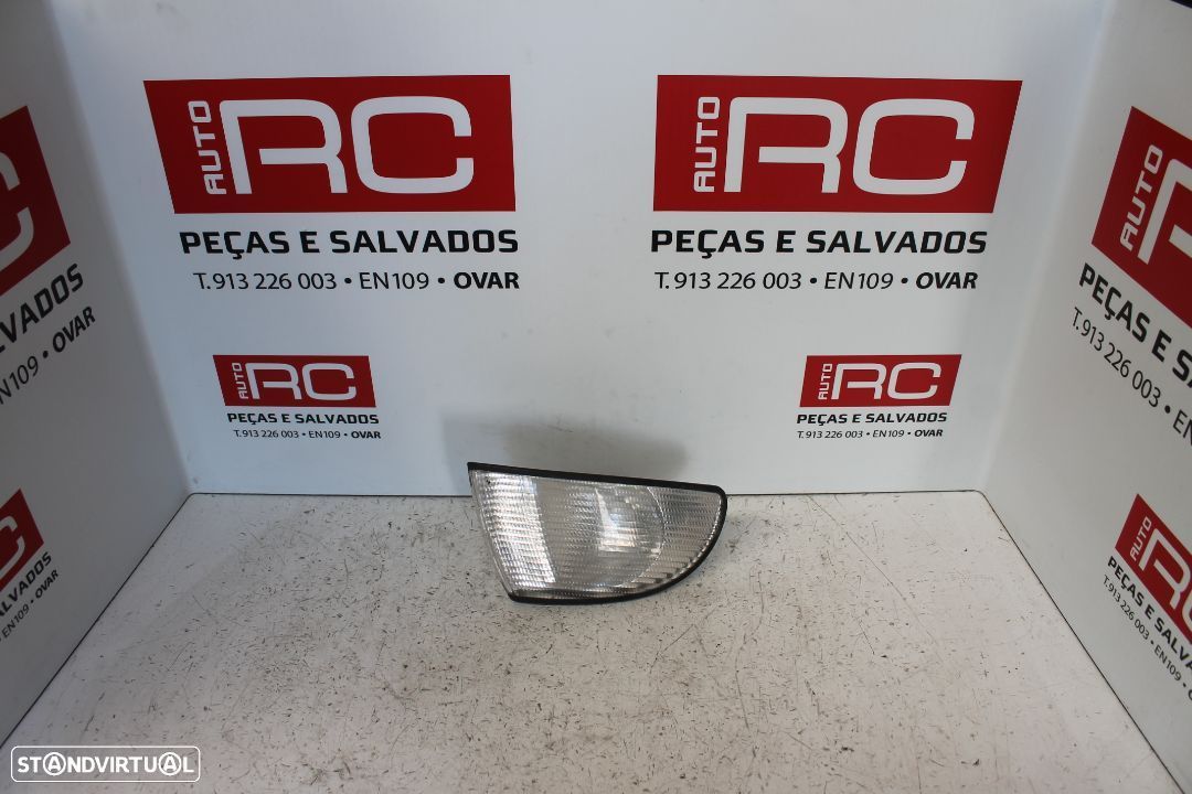 Farol Audi A4 de 1996 - 1