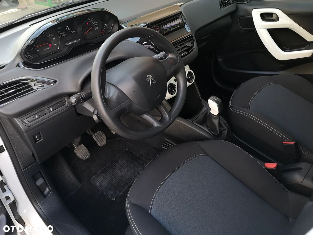 Peugeot 208 PureTech 68 Like - 11