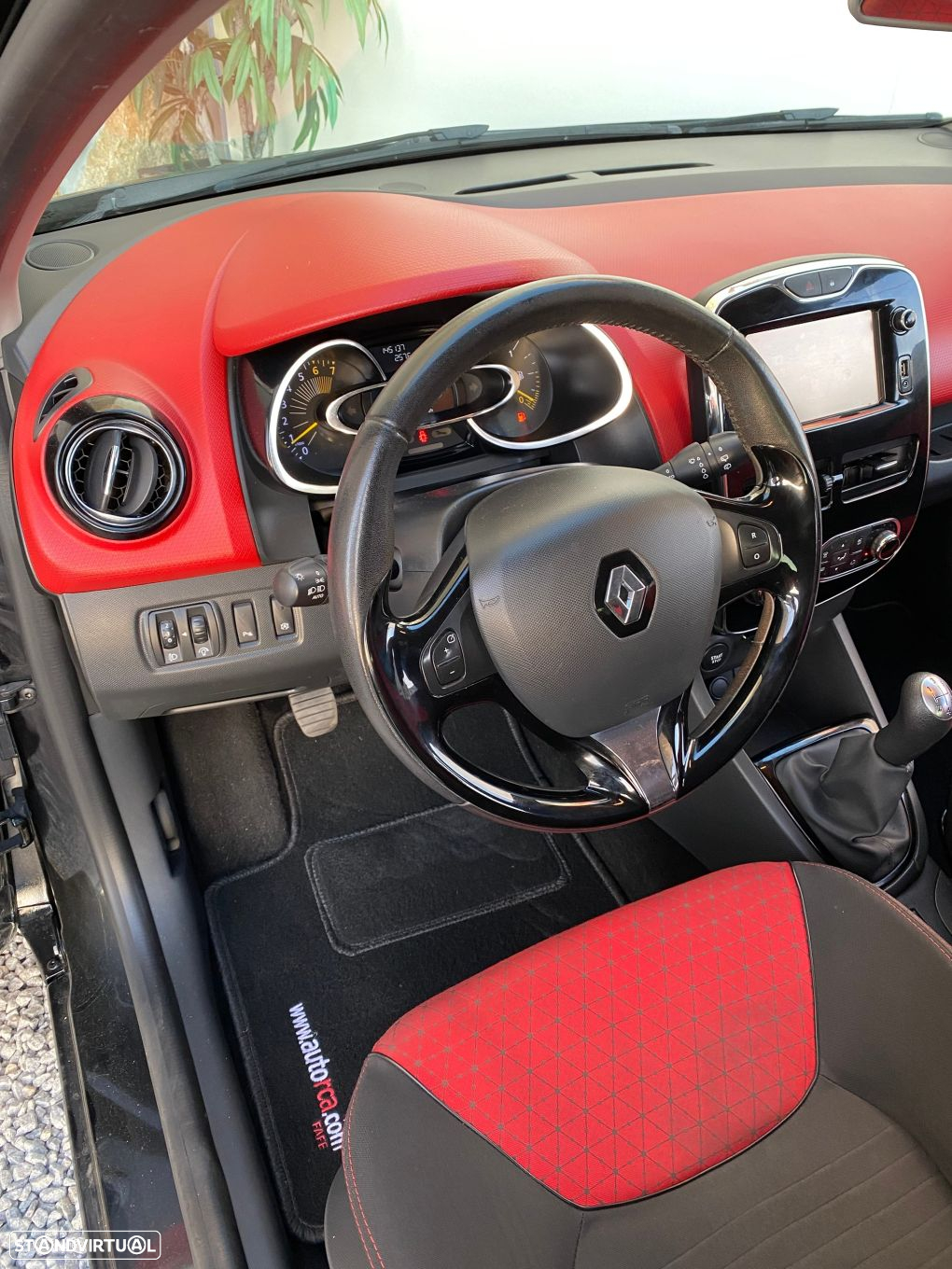 Renault Clio 0.9 TCe Limited Edition - 13