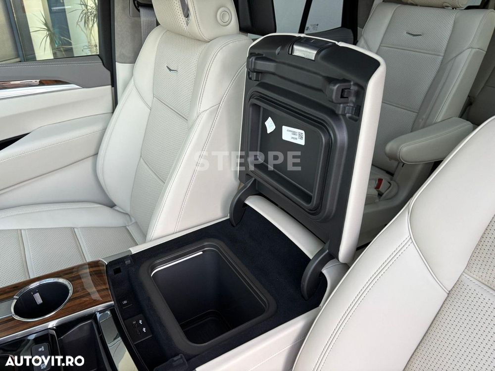 Cadillac Escalade - 19