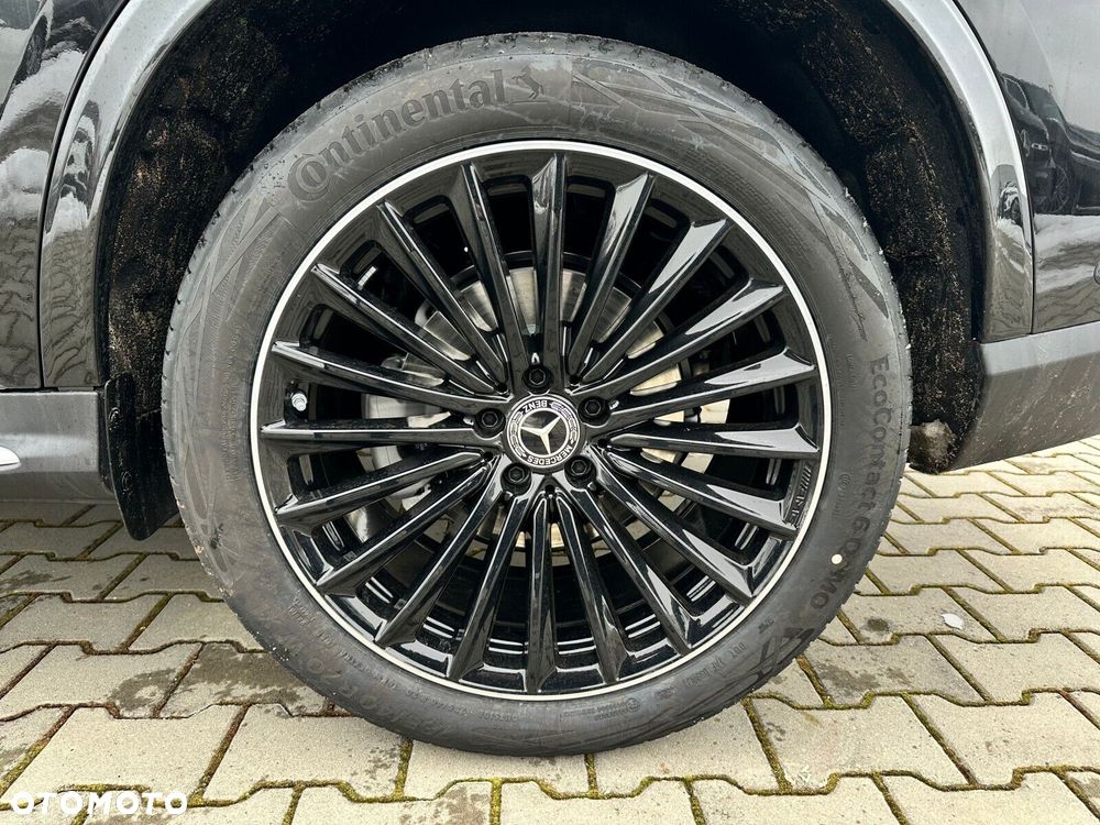 Mercedes-Benz GLC - 25