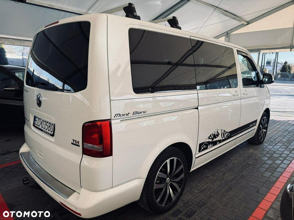 Volkswagen Multivan - 11