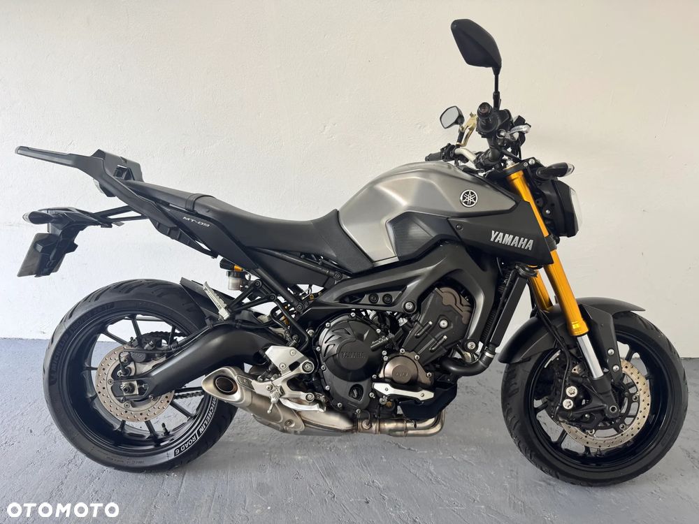 Yamaha MT - 2