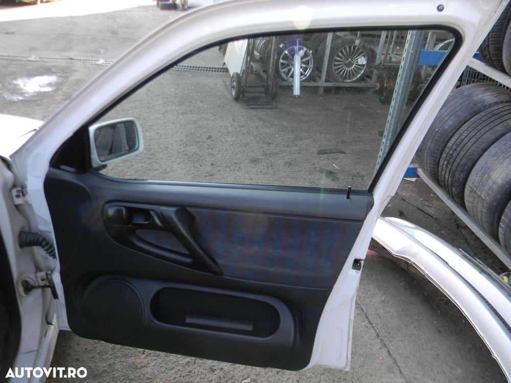 Dezmembrari  VW POLO (6N1)  1994  > 1999 60 1.4 Benzina - 12