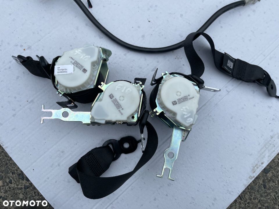 Pasy bezpieczeństwa tylne komplet czarne Bmw f10