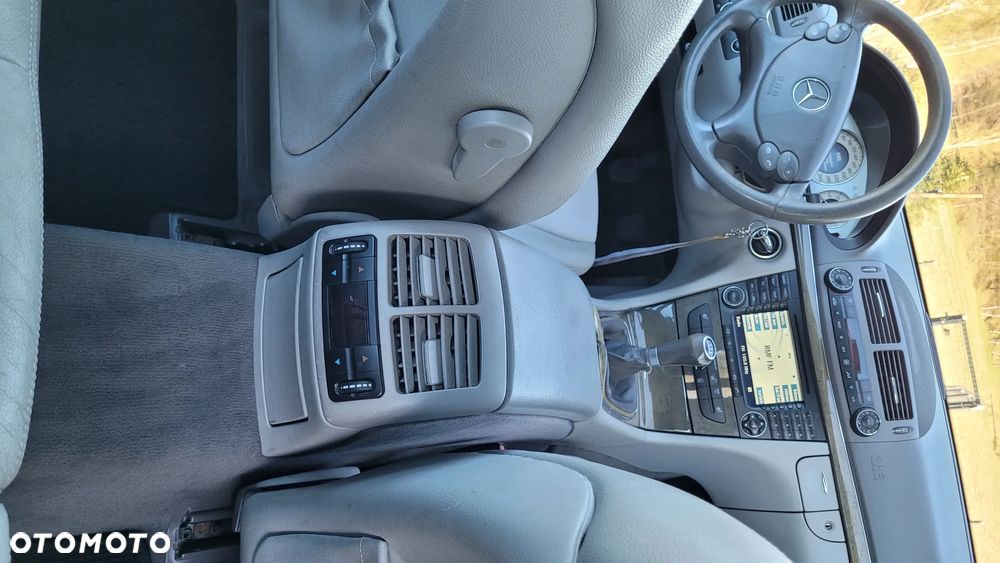 Mercedes-Benz Klasa E 200 Kompressor Avantgarde - 23