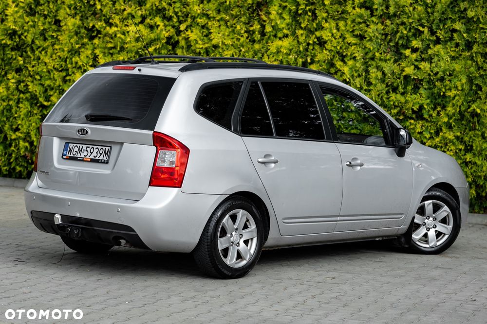 Kia Carens 2.0 EX - 14