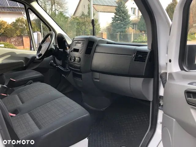 Mercedes-Benz SPRINTER 519 - 6