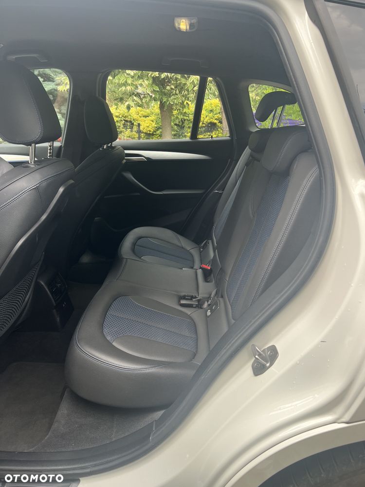 BMW X1 xDrive18d M Sport - 16