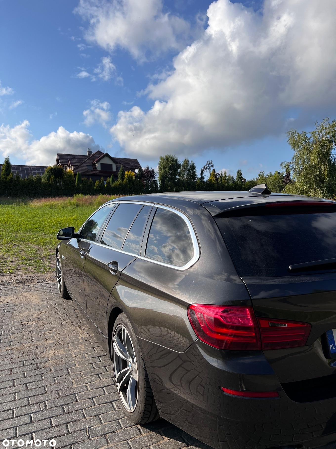 BMW Seria 5 520d Touring - 10