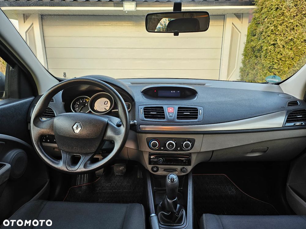 Renault Megane 1.6 16V 100 Expression - 8