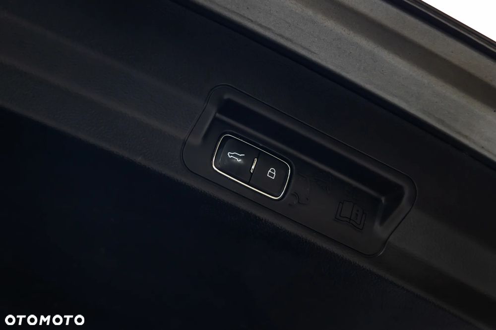 Ford Explorer 3.0 EcoBoost PHEV 4WD ST-Line - 31