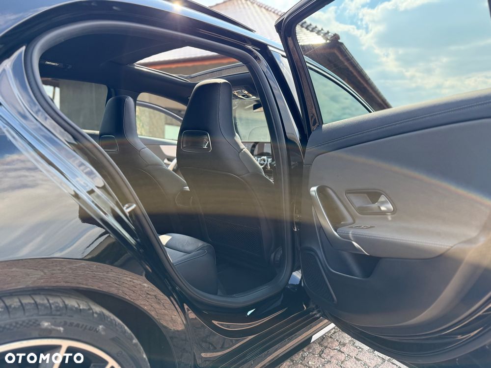 Mercedes-Benz Klasa A 35 AMG 4-Matic 7G-DCT - 27