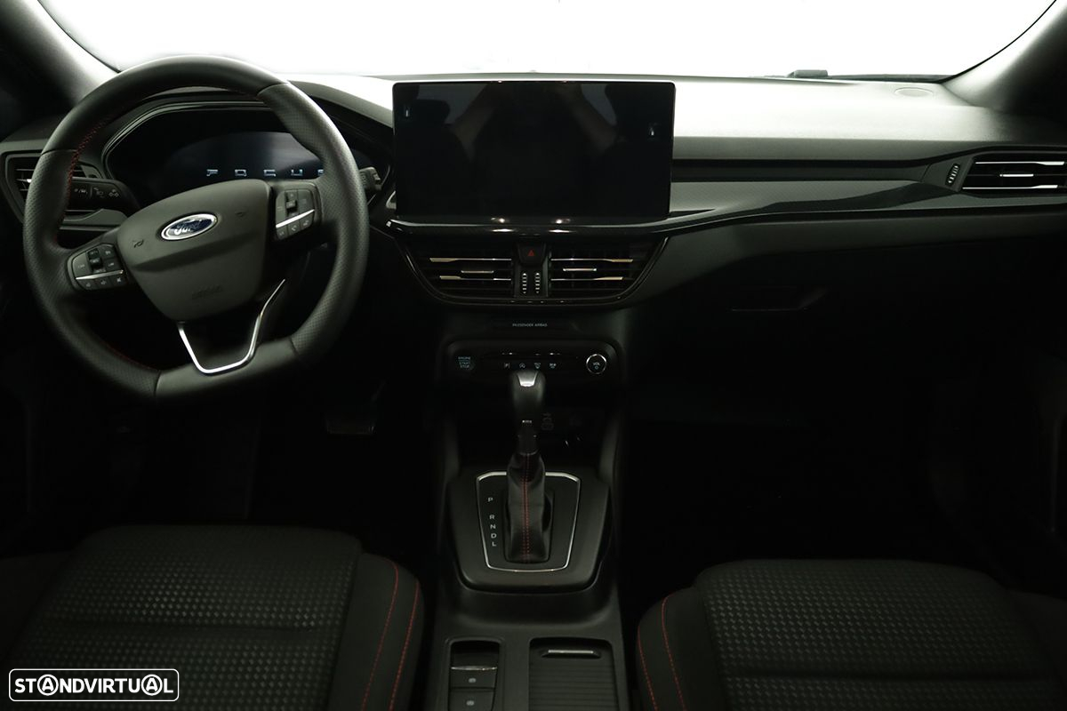 Ford Focus - 8