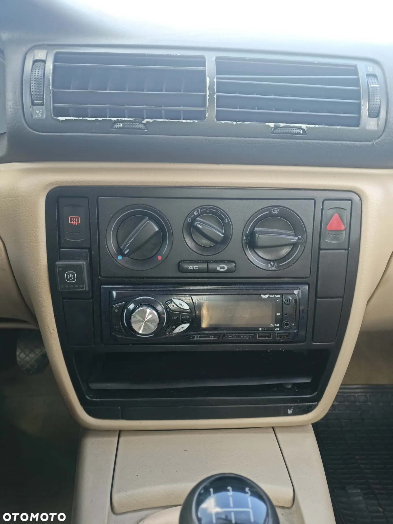 Volkswagen Passat 1.8 - 10