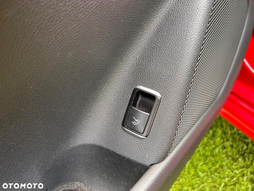 Mercedes-Benz CLA 200 7G-DCT - 31