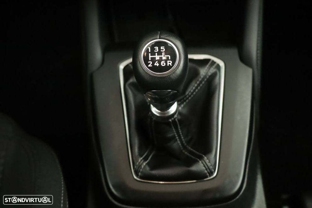 Ford Focus SW 1.0 EcoBoost MHEV Active X - 14
