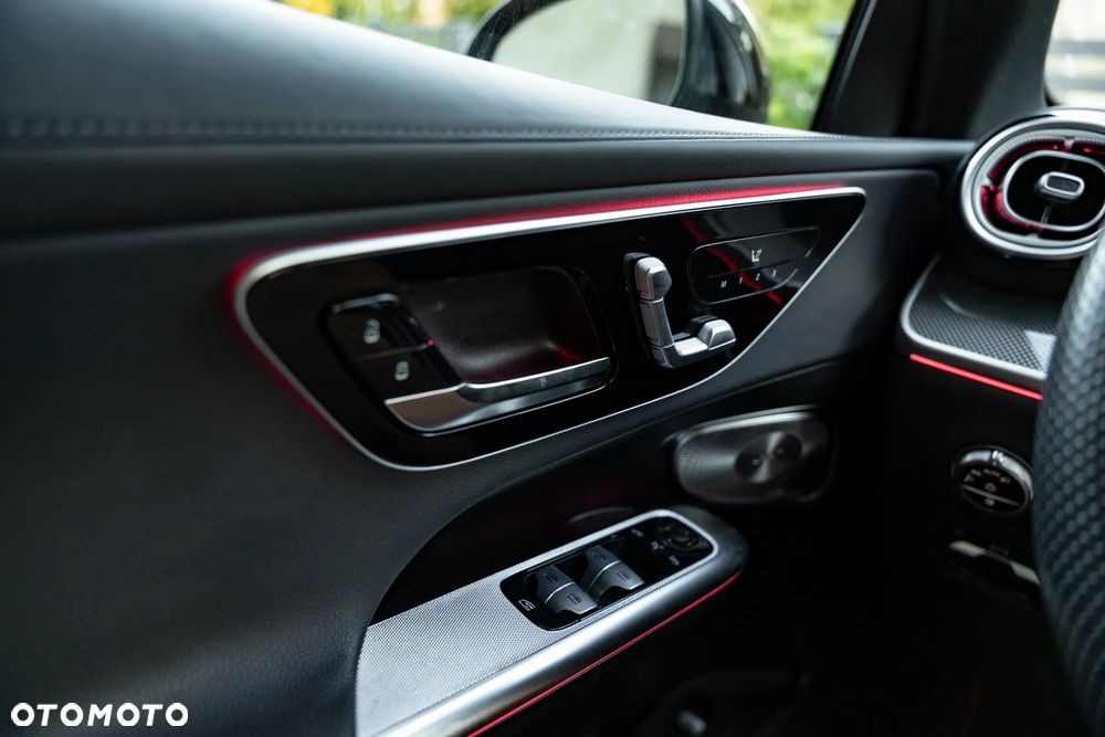 Mercedes-Benz GLC 300 mHEV 4-Matic AMG Line - 21