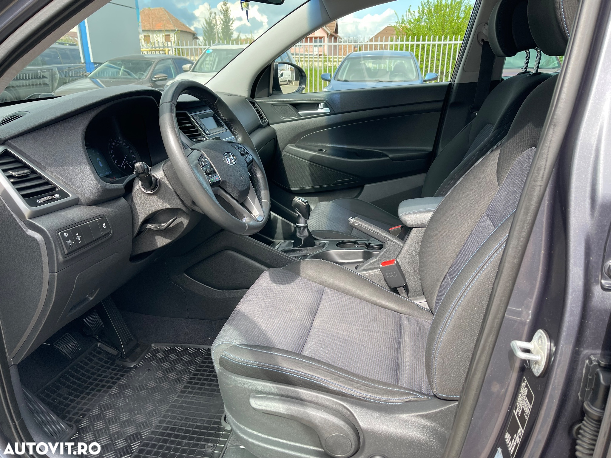 Hyundai Tucson 1.6 T-GDi 4WD 6MT Premium - 6