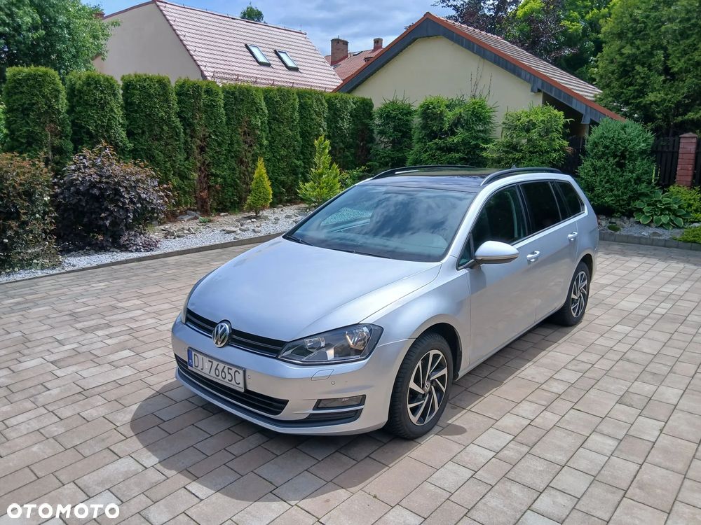Volkswagen Golf - 2