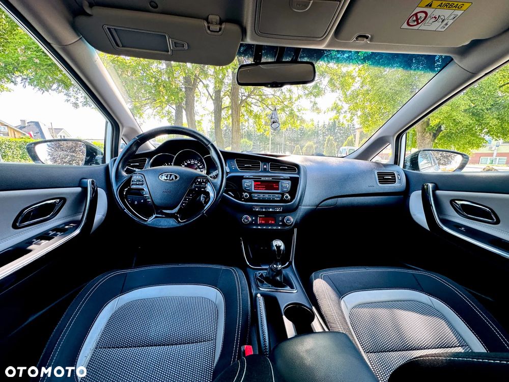 Kia Ceed 1.6 CRDi L - 11