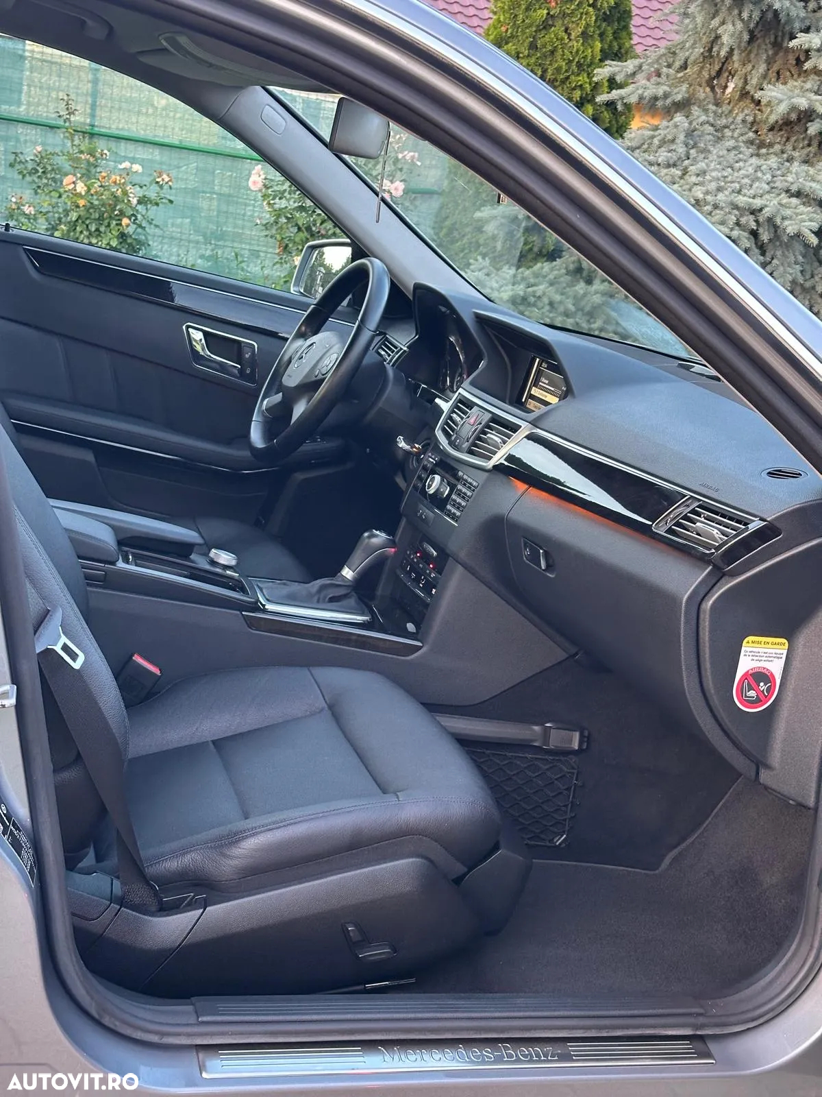 Mercedes-Benz E 250 CDI DPF BlueEFFICIENCY Automatik Avantgarde - 12