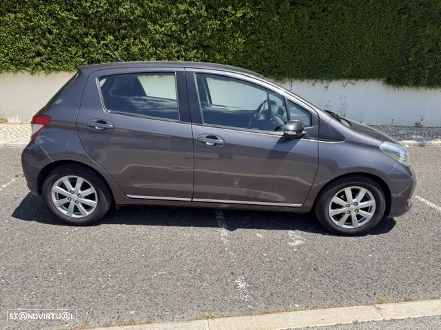 Toyota Yaris 1.4 D-4D Comfort+P.Style - 3