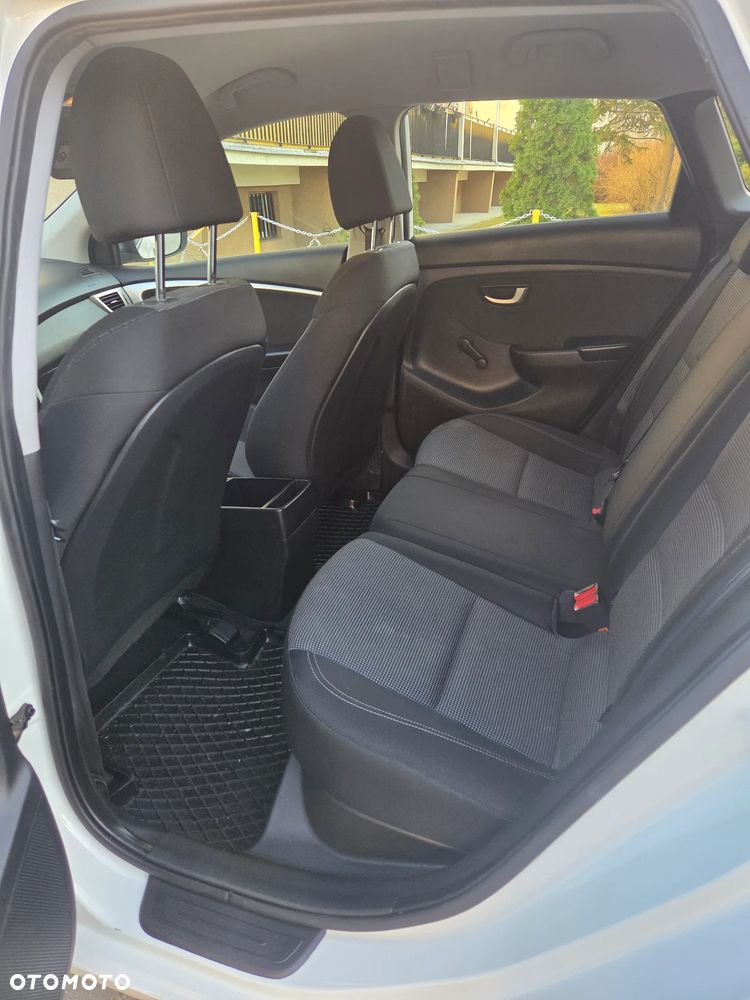 Hyundai i30 1.4 CRDi Advantage - 6