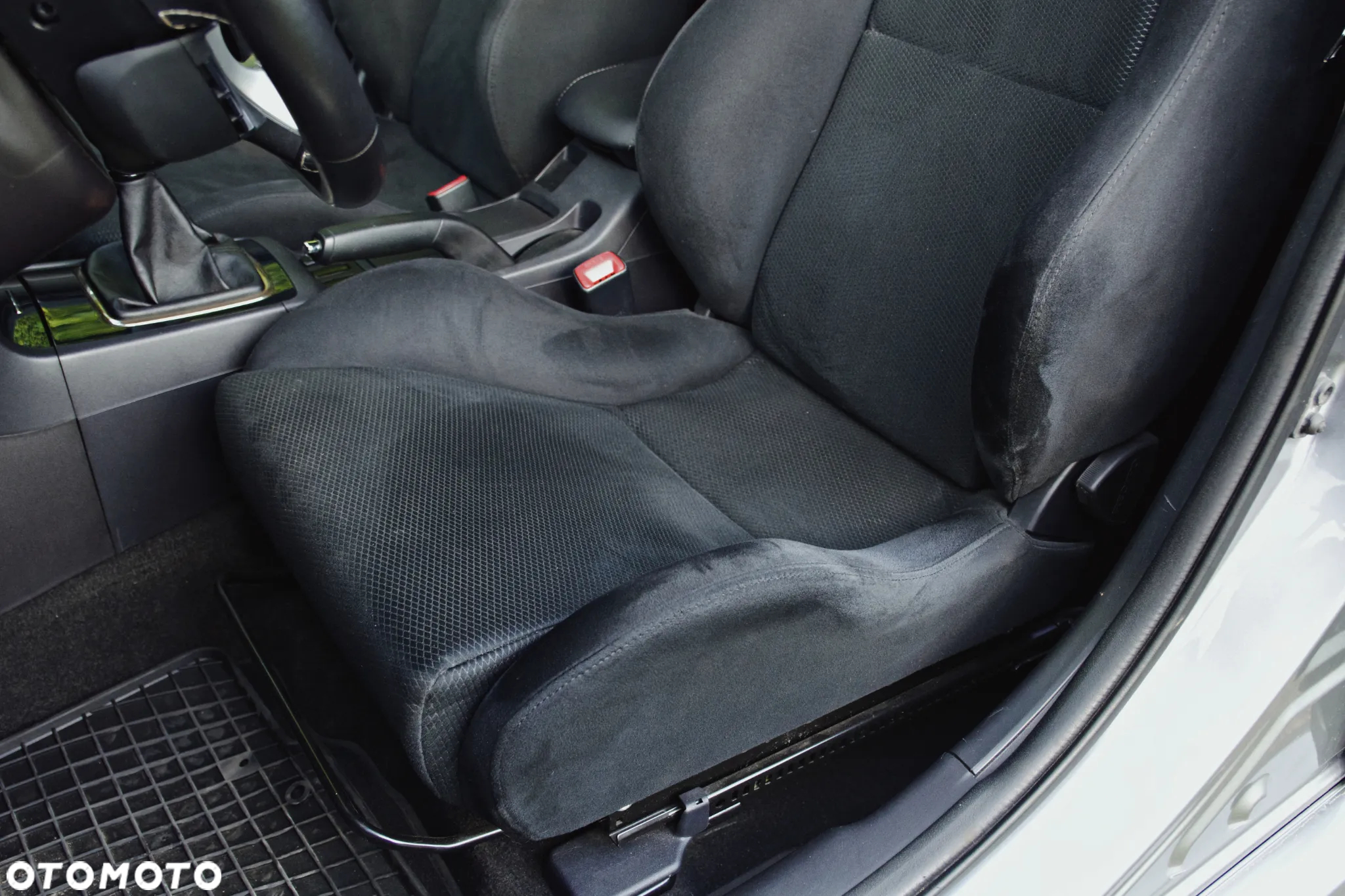 Mitsubishi Lancer Evolution Standard - 6