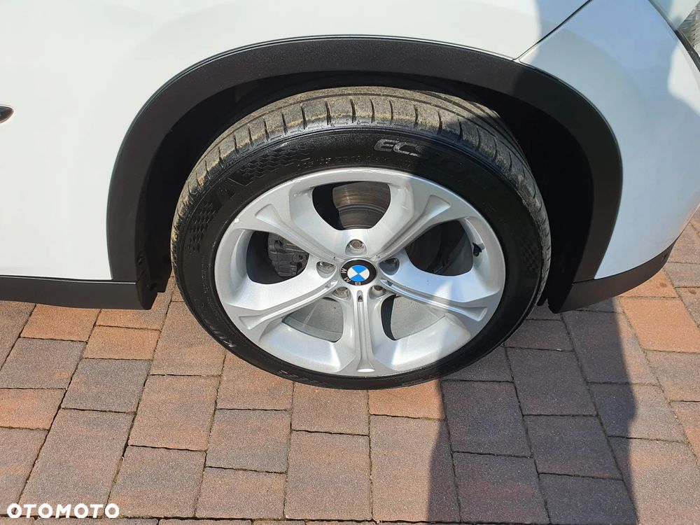 BMW X1 sDrive18d xLine - 15