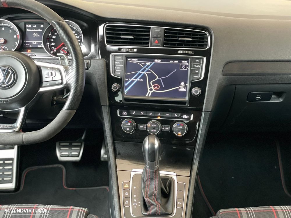 VW Golf 2.0 TSi GTi DSG Performance - 28