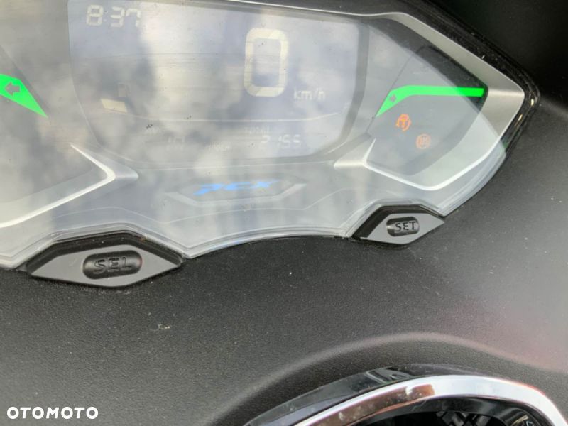 Honda PCX - 7