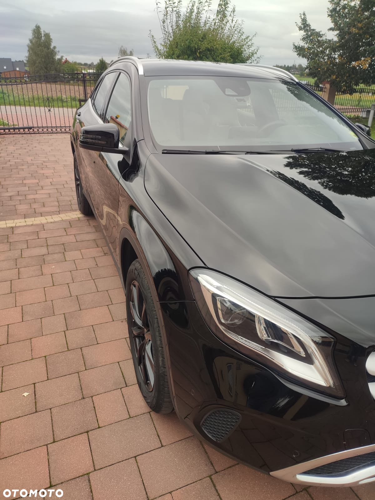 Mercedes-Benz GLA 200 7G-DCT - 3