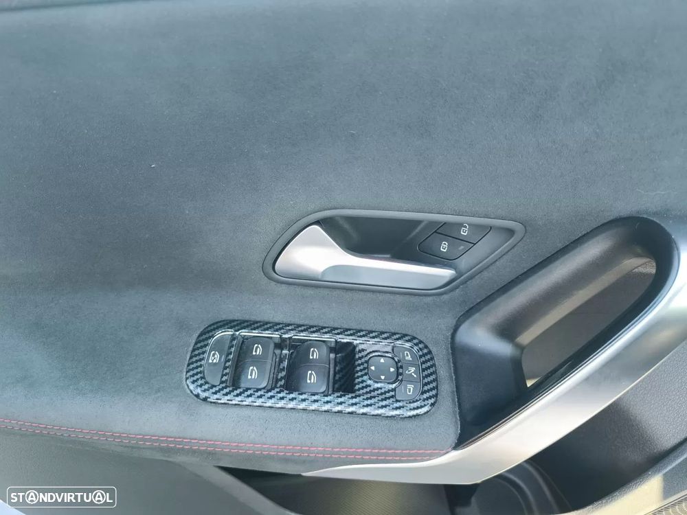 Mercedes-Benz A 180 d 7G-DCT AMG Line - 43