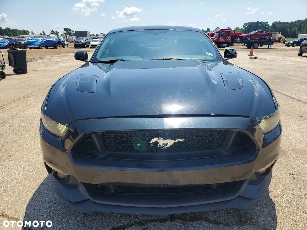Ford Mustang 5.0 V8 GT - 5
