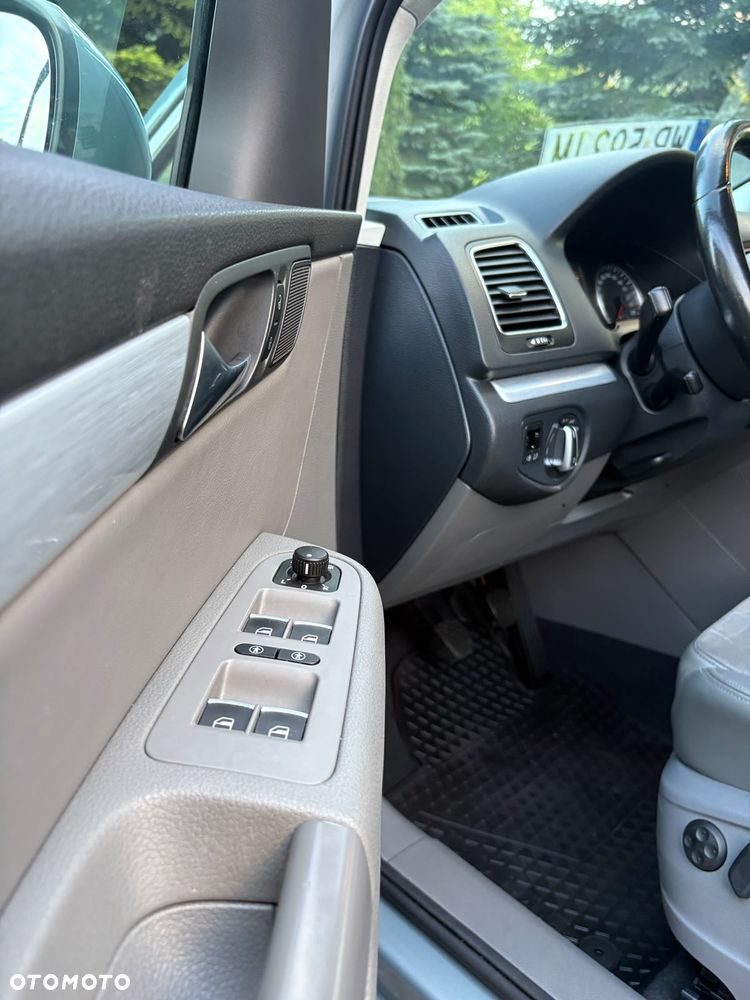 Volkswagen Sharan 2.0 TDI Highline - 22