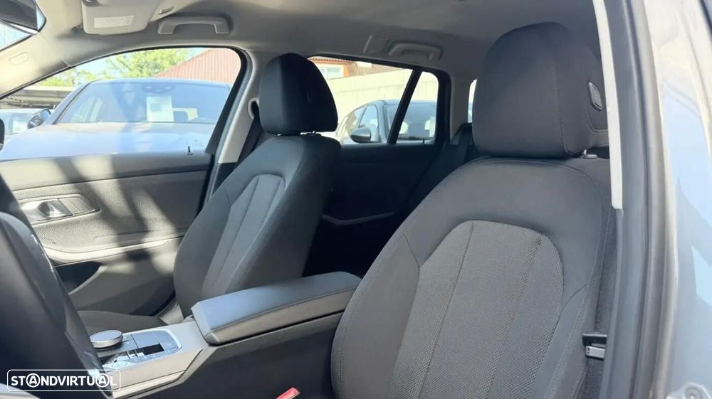 BMW 330 e Corporate Edition Auto - 11