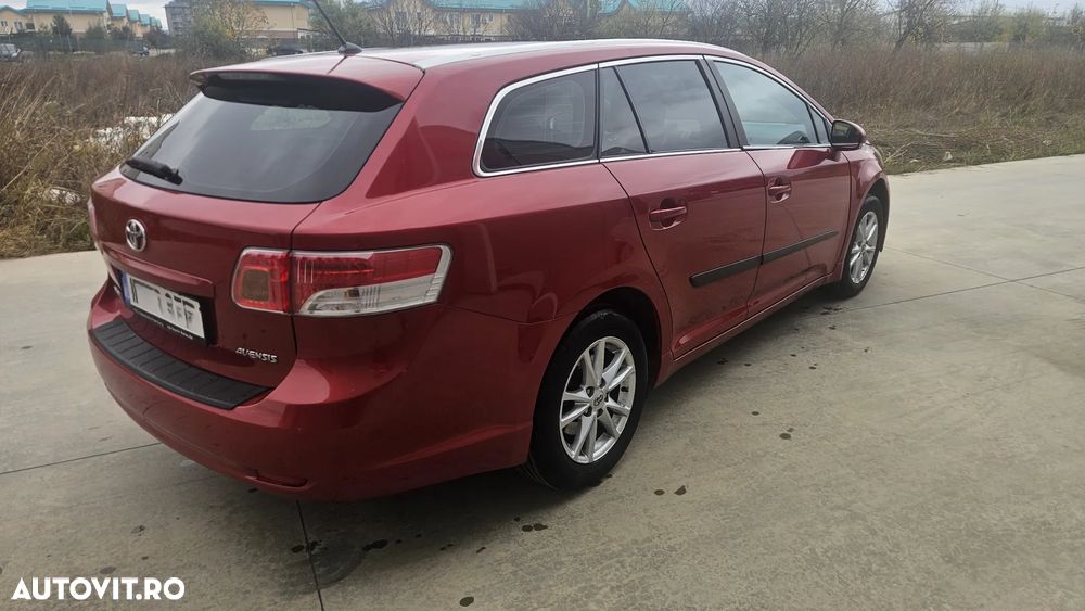 Toyota Avensis 1.8 Multidrive S Executive - 3