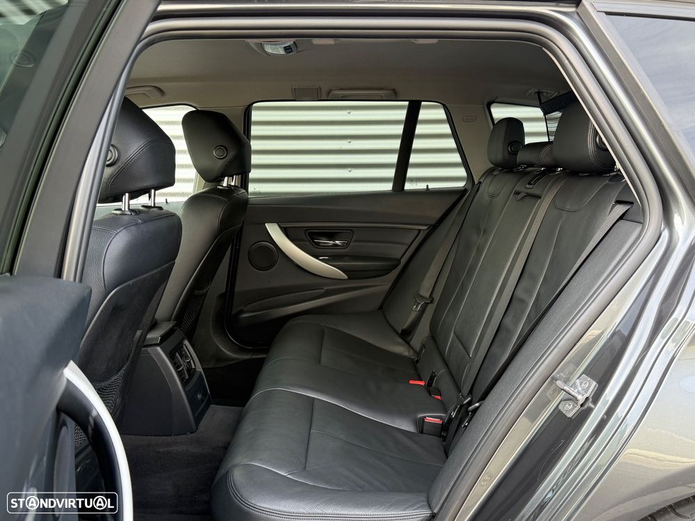 BMW 320 d Efficient Dynamics Edition Blue Perf. Luxury Line - 11