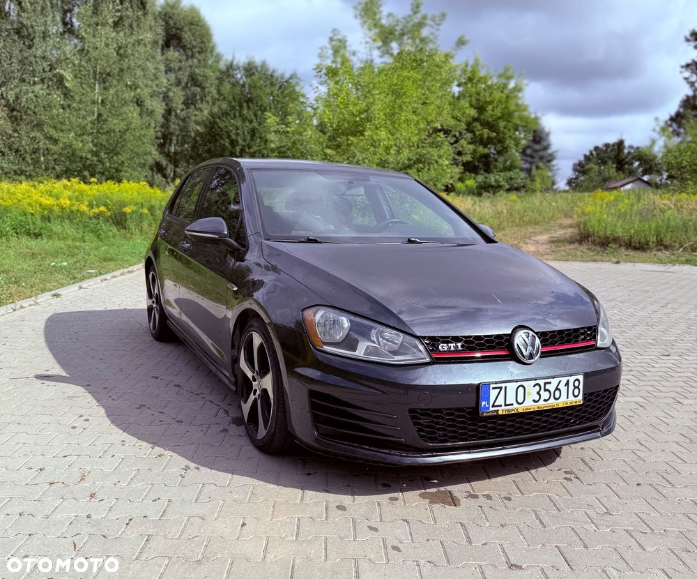 Volkswagen Golf GTI (BlueMotion Technology) DSG