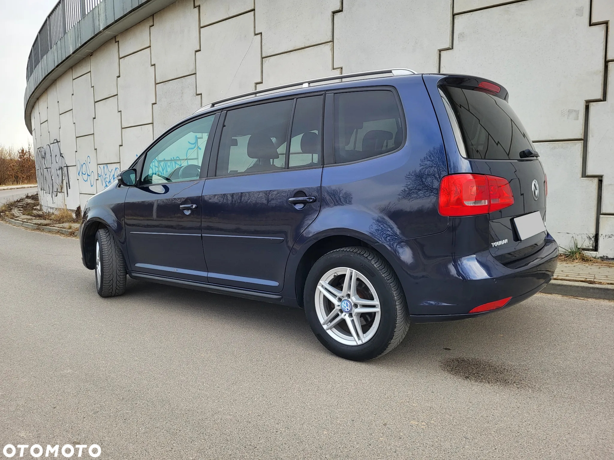 Volkswagen Touran - 6