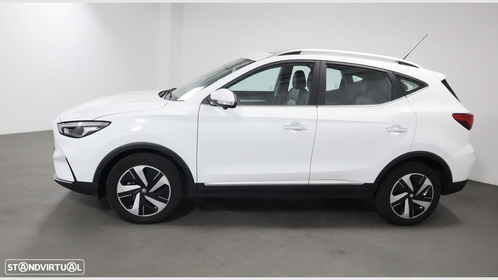 MG ZS EV 72.6 kWh Luxury OBC 11 kW - 4